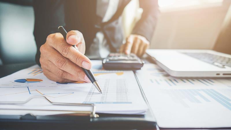 Parecer inclui mudanças em benefícios sociais e no programa Pé-de-Meia. Parecer inclui mudanças em benefícios sociais e no programa Pé-de-Meia.