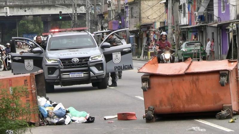 Deputados negam que o governo tenha negado ajuda a Claudio Castro.
 Deputados negam que o governo tenha negado ajuda a Claudio Castro.