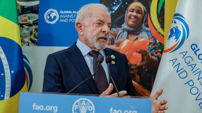 Lula citou a operação Carbono Oculto como exemplo de operação bem sucedida contra o crime organizado. Lula citou a operação Carbono Oculto como exemplo de operação bem sucedida contra o crime organizado.