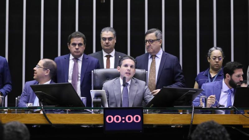Proposta foi aprovada em dois turnos e segue para o Senado. Proposta foi aprovada em dois turnos e segue para o Senado.