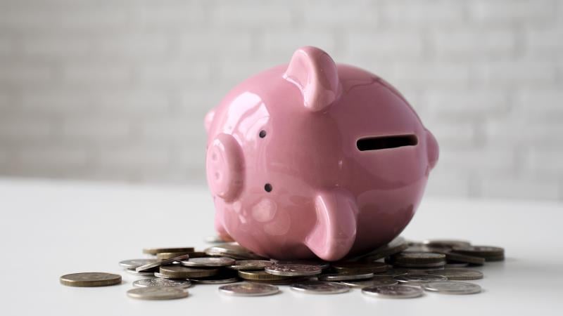 Políticas públicas e transparência no mercado são essenciais para estimular o hábito de poupar e investir com segurança. Políticas públicas e transparência no mercado são essenciais para estimular o hábito de poupar e investir com segurança.