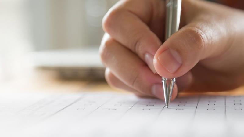 Segundo a proposta, provas devem ser adaptadas para estudantes com autismo ou déficit de atenção.