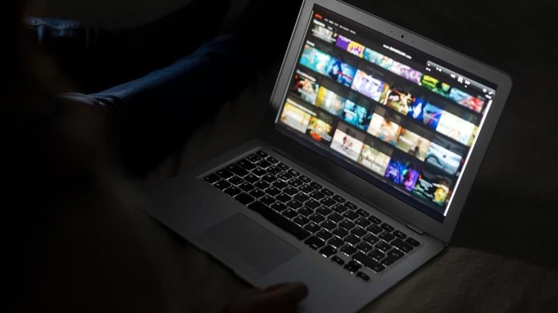 Deputados aprovam tributo sobre plataformas de streaming no Brasil.