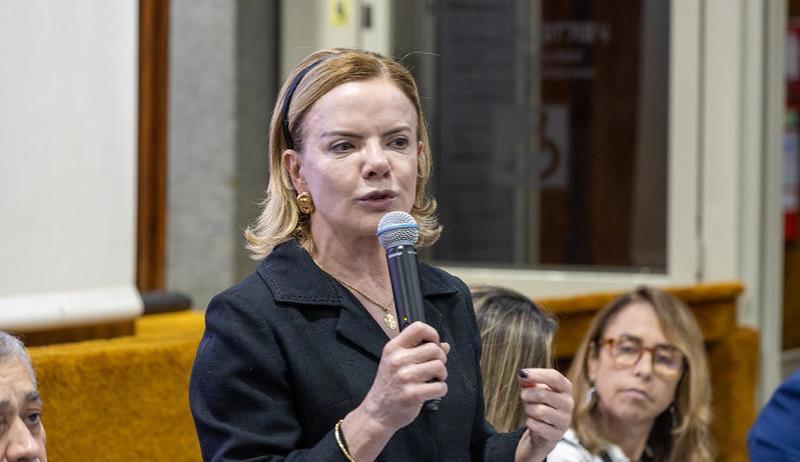 A ministra defende que o combate as facções ocorra por meio dos projetos apresentados pelo governo federal.