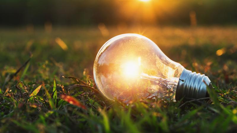 A MP 1.304 evitou penalidades à microgeração solar, mas reforçou a urgência de uma política de Estado que valorize eficiência, neutralidade e justiça tarifária.