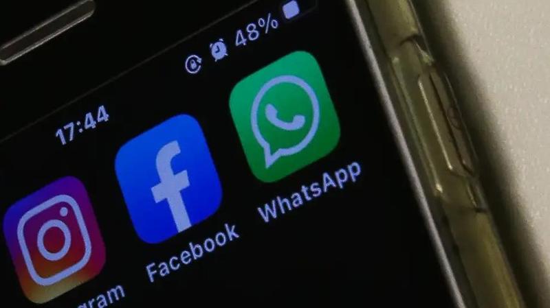 WhatsApp foi descrito no relatório como a principal infraestrutura de comunicação brasileira.
