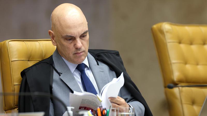 Pedido sobre saúde de Bolsonaro é retirado do processo do golpe por impertinência, decide Moraes.