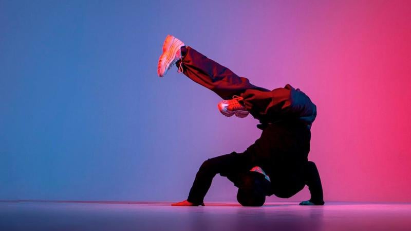 Texto define o dia 16 de agosto como data de homenagem, bem como para semana de valorização do Hip-Hop.