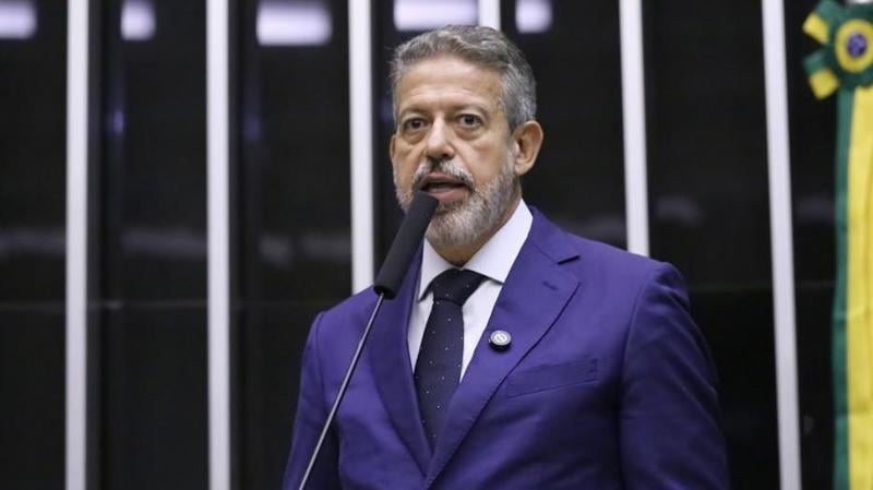 Lira defende que o debate sobre atribuições da Polícia Federal fique em segundo plano.