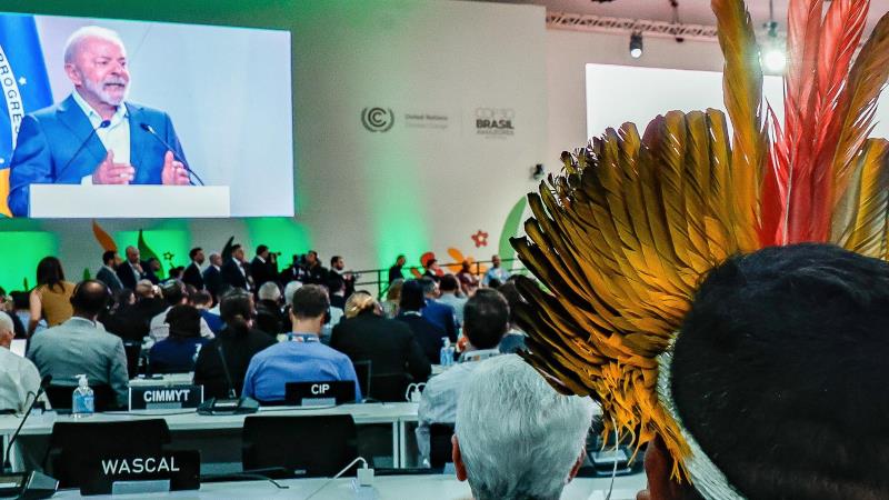 Conferência simboliza o isolamento da extrema direita global e o fortalecimento da liderança brasileira no debate climático.
