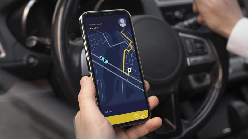 Estudo do Cebrap e da Amobitec mostra aumento de ganhos e autonomia entre trabalhadores por aplicativo, mas alerta para riscos e falta de proteção previdenciária.