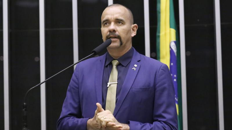 Deputado Sargento Gonçalves, relator.