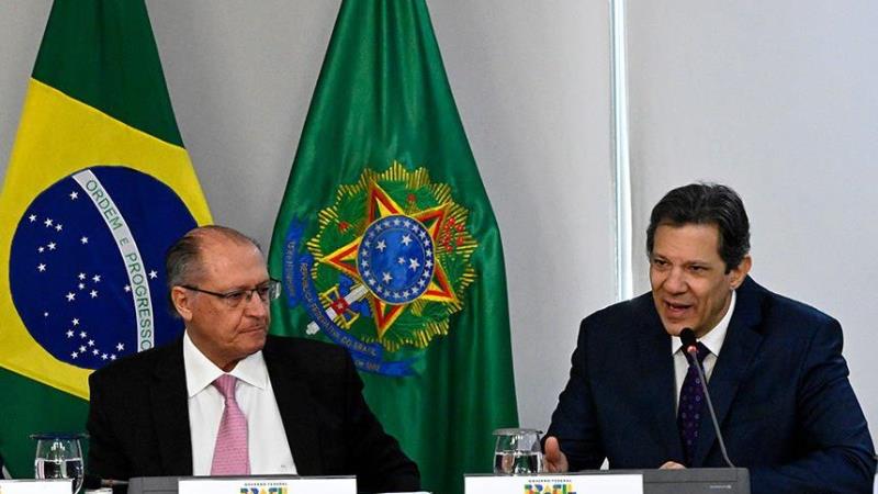 A medida foi oficializada por meio de portaria conjunta dos ministérios da Indústria e da Fazenda.