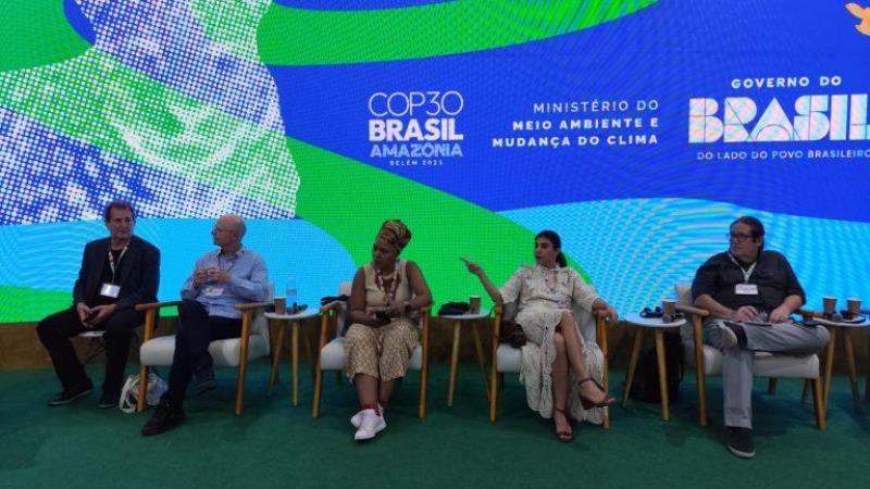 Participação ocorreu em painel.