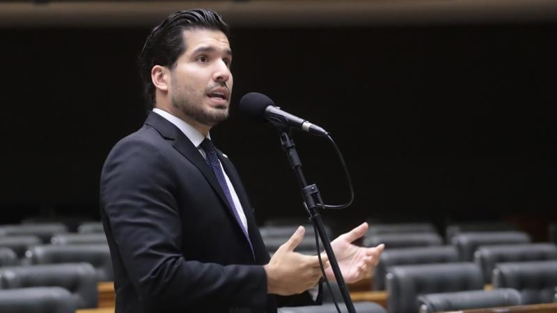 Deputado André Fernandes, autor do projeto de lei.