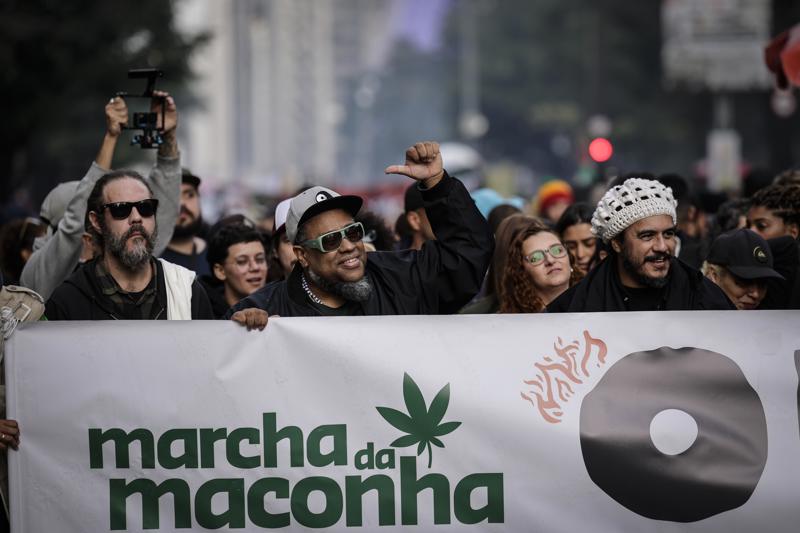 Marcha da Maconha realizada em junho deste ano, em São Paulo, contou com artistas defensores da legalização.