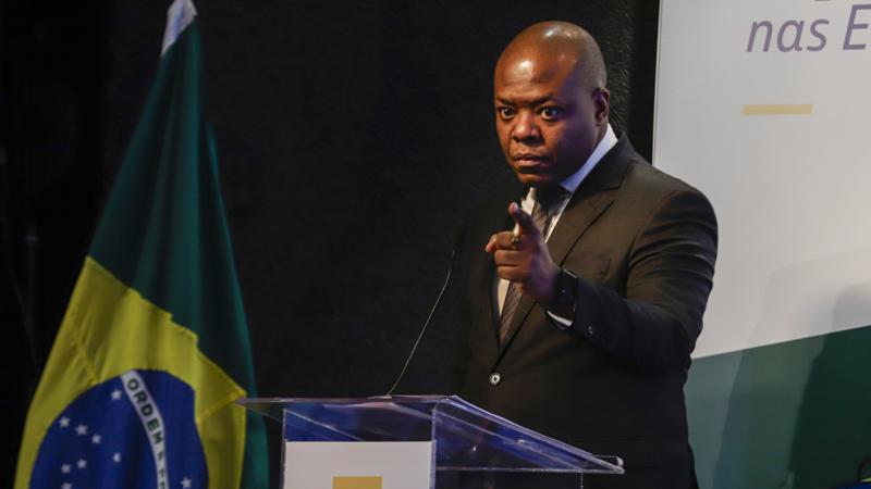 Silvio Almeida, afastado do governo em 2024, agora é alvo de indiciamento da PF.