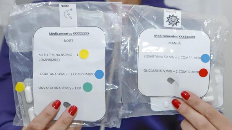 Em julho de 2025, o governo do Distrito Federal (GDF) instituiu um programa para oferecer receitas médicas em linguagem simples. 