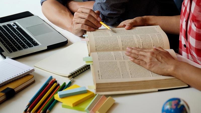 Proposta cria a figura do professor do atendimento educacional especializado.