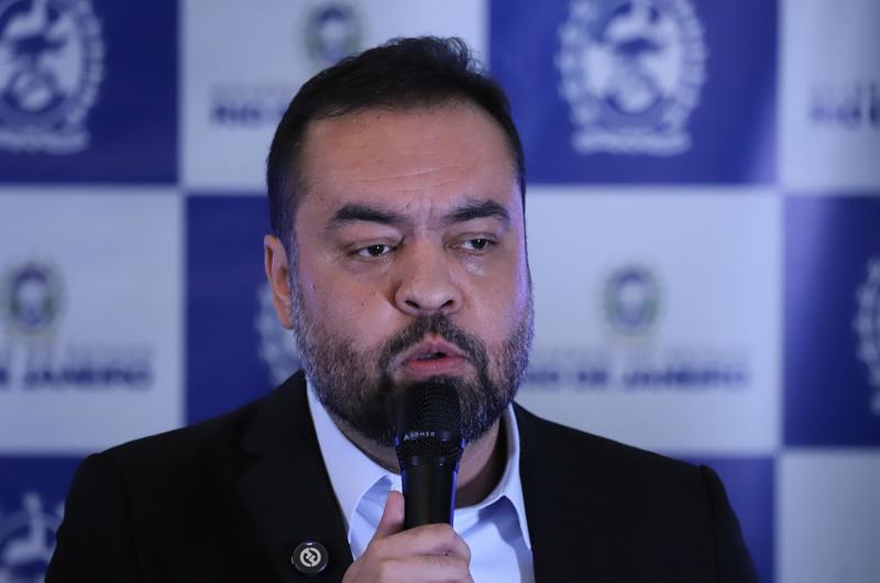 Governador Cláudio Castro em entrevista coletiva sobre a operação em 29 de outubro.