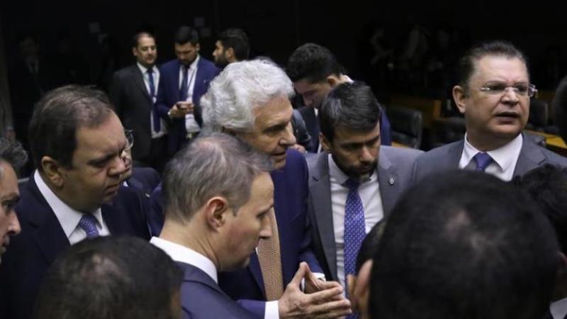 Relatório de Guilherme Derrite recebeu amplo apoio de parlamentares e governadores da oposição.