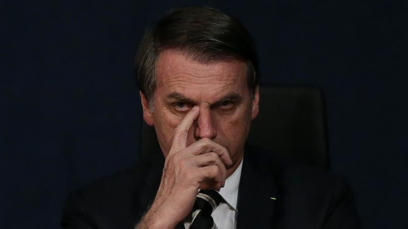 Bolsonaro está detido na Superintendência da PF, com direito a sala de Estado.