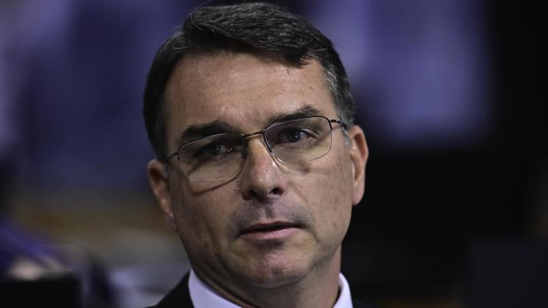 Flávio Bolsonaro reforçou que o partido não aceitará revisão de dosimetrias.