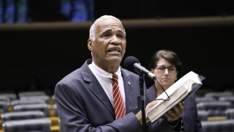 Projeto foi apresentado nesta segunda-feira (24).