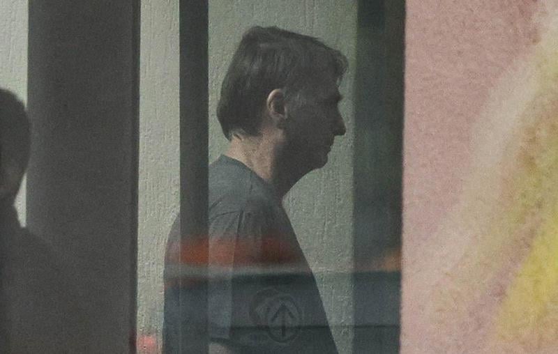 Bolsonaro está preso preventivamente desde sábado, após violar tornozeleira eletrônica que usava em prisão domiciliar.