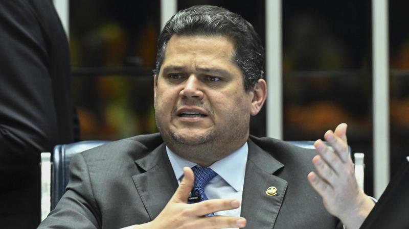 Alcolumbre presidirá o Senado até fevereiro de 2027.