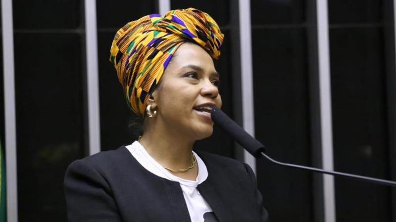 Lançamento ocorre em homenagem ao mês da consciência negra.