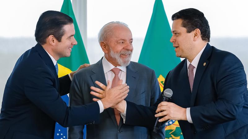 Travamento de emendas explica desgaste entre Lula e o Legislativo.