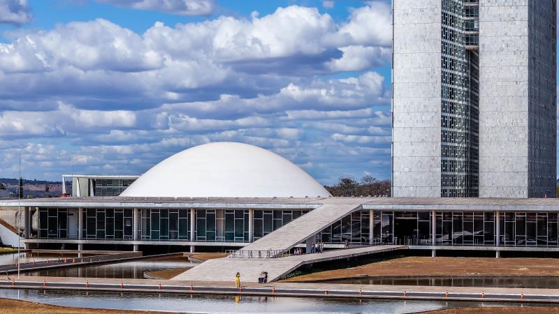 Senado deve avaliar apenas notório saber e reputação ilibada, como prevê a Constituição.