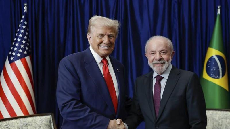 Lula e Trump concordaram em voltar a conversar sobre as negociações em breve.