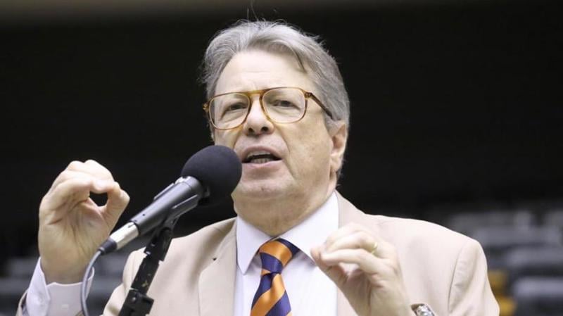 Vice-líder do PL afirma que a decisão de Gilmar Mendes foi uma 