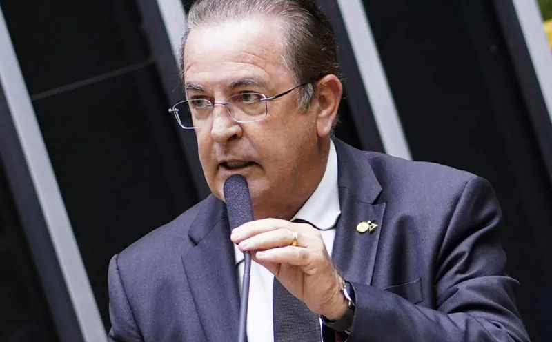 Aumento de recursos para o Fundo Partidário foi proposto pelo deputado Luiz Carlos Motta.