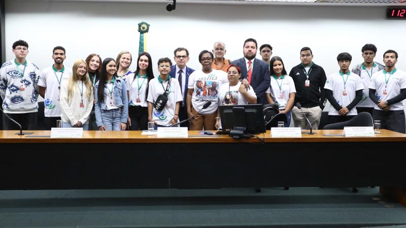 Audiência Pública - Violência letal contra crianças e adolescentes no Brasil.