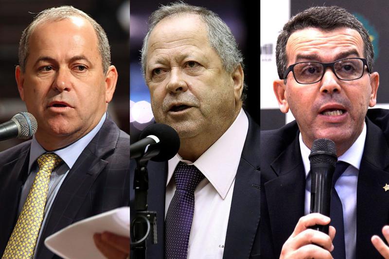 Da esquerda para a direita: os irmãos Domingos e Chiquinho Brazão e o delegado Rivaldo Barbosa. Os três estão presos, acusados pelas mortes de Marielle e Anderson Gomes.