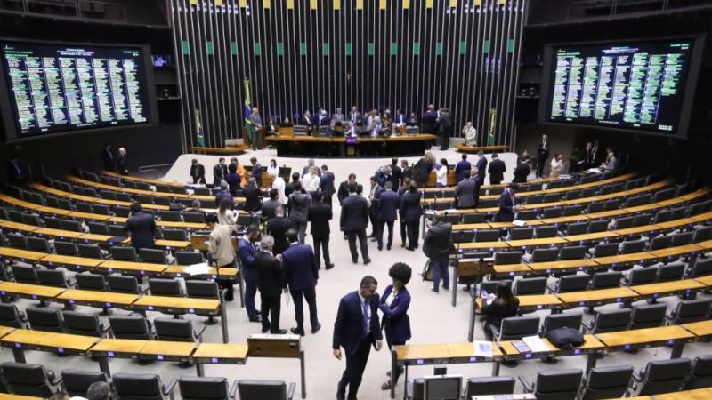 Sessão foi realizada para análise da Lei de Diretrizes Orçamentárias.