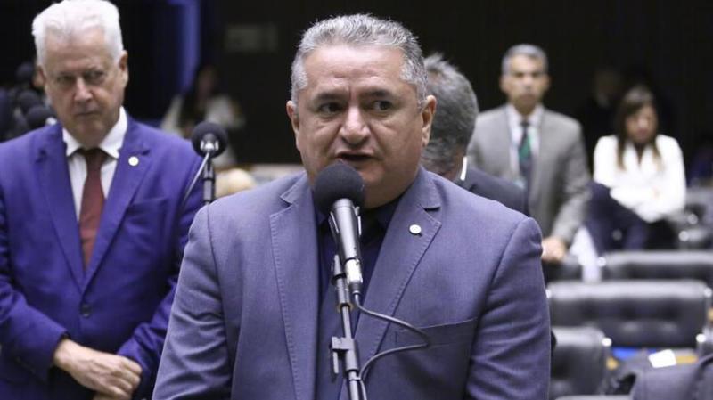 Projeto foi apresentado em 5 de dezembro.