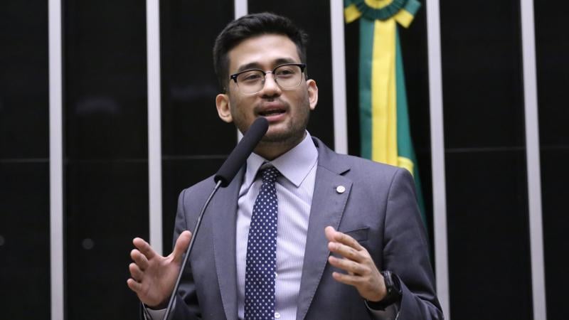 Para o deputado, a omissão dolosa viola o princípio de justiça distributiva.