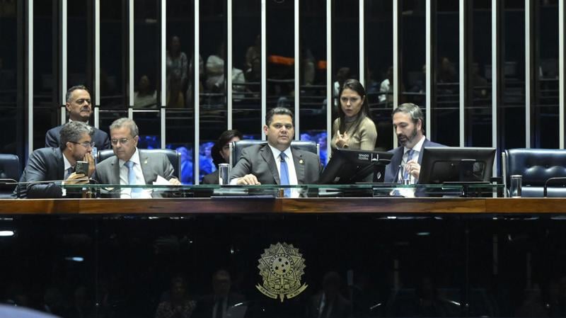 A PEC foi aprovada em Plenário.