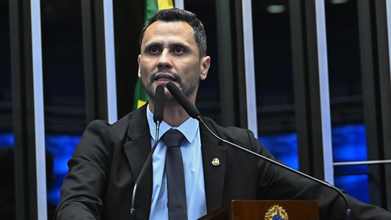 Senador Cleitinho, autor da PEC.