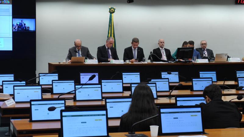 O relatório de Infraestrutura, Minas e Energia foi um dos que mais recebeu acréscimos de emendas parlamentares.