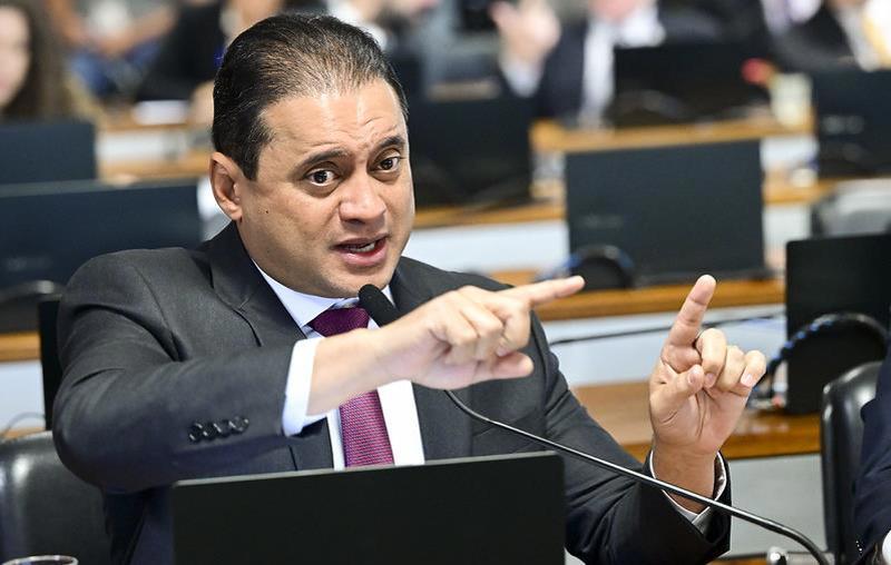 Weverton Rocha desistiu de apresentar seu relatório nesta quarta-feira e pediu mais tempo para que proposta seja debatida.