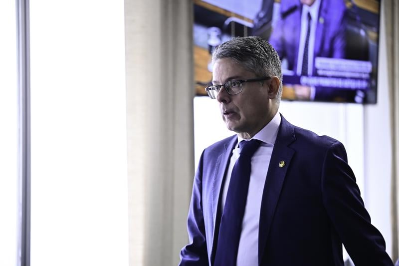 Relator do projeto, Alessandro Vieira alterou substancialmente a versão aprovada pela Câmara.