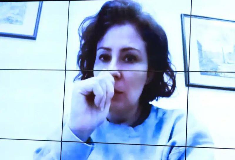 Carla Zambelli durante audiência remota da CCJ em setembro, quando já estava presa na Itália.