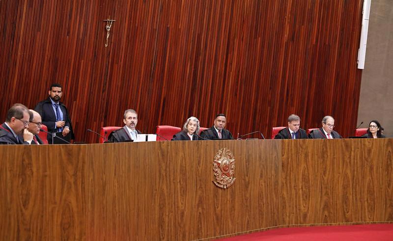 Relator Antonio Carlos Ferreira citou decisão prévia do STF ao negar conhecimento da consulta.