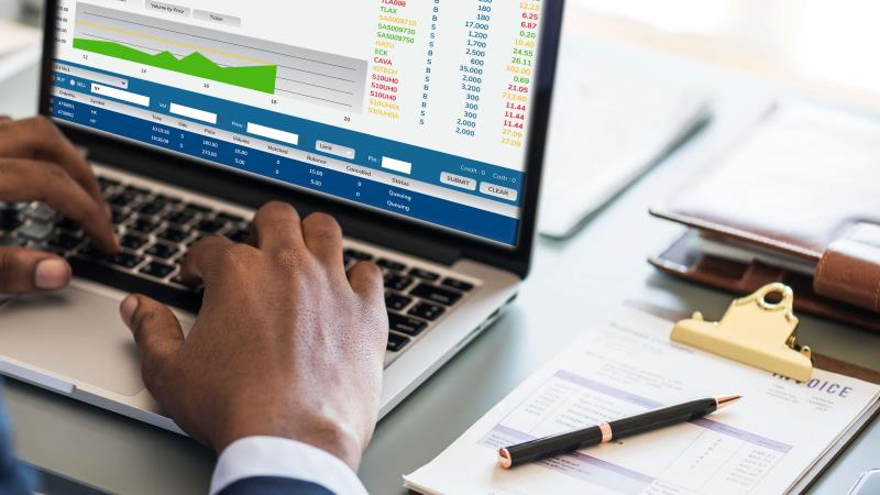 O crédito ao setor privado não financeiro alcançou 93,5% do PIB.