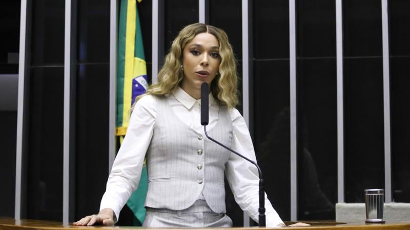 O foco é proteger especialmente mulheres que atuam na política, no jornalismo, na pesquisa e na comunicação pública. 